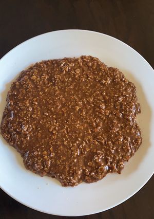 Una foto de Postre rústico de chocolate y avena - sin hornear!