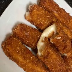 A picture of Mozzarella sticks.