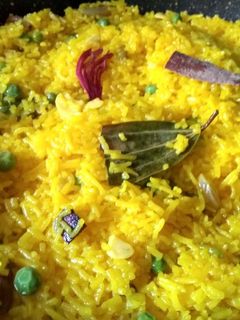 বাসন্তী পোলাও রেসিপির প্রধান ছবি