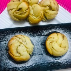 A picture of Cinnamon rolls.