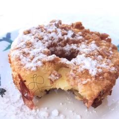 A picture of Fried Apple With Digestive Biscuit.