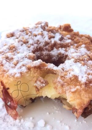 A picture of Fried Apple With Digestive Biscuit.