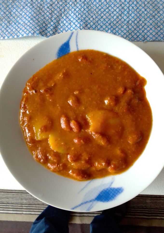 Una foto de Alubias rojas con crema de verduras al gusto
