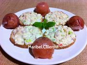 Una foto de canape de surimi