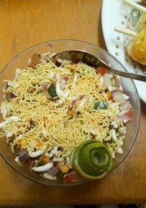 A picture of Bhelpuri.