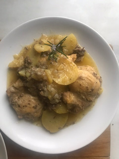 Una foto de Pollo con foie al armagnac