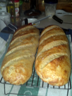 A picture of Crusty French Bread/Rolls.