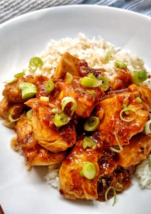 A picture of Bourbon Chicken Chinese Takeaway Style.