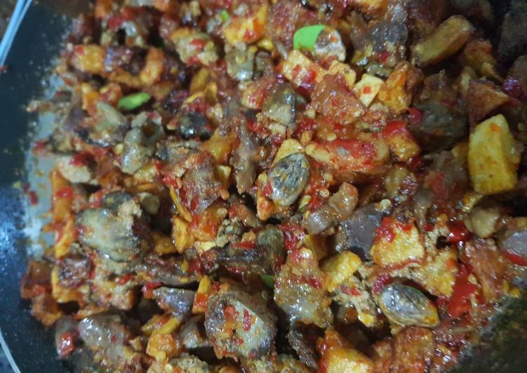 Sambal goreng kentang ampela hati ayam