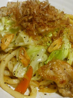 A picture of Easy Stir-Fried Udon Noodles with Lots of Cabbage.