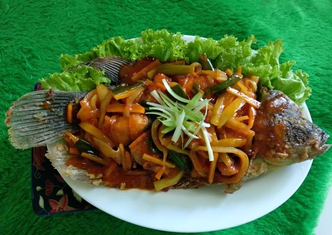 Resep: Gurame crispy saus asam manis Farah Quinn