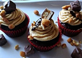 Unique Cuisine Candy Bar Cupcakes Delicious Nutritious