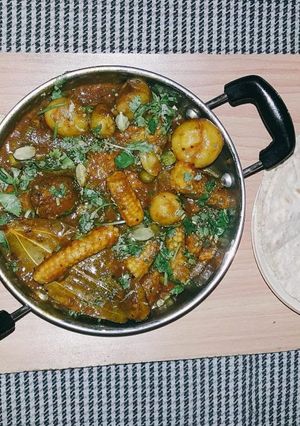 A picture of Masala baby corn curry.