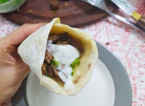 Una foto de Shawarma al horno