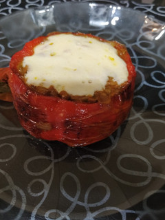 Una foto de Morrones rellenos Ali