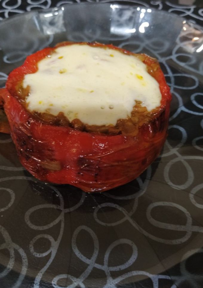 Una foto de Morrones rellenos Ali