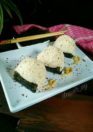 Foto resep ONIGIRI Simple 5 bahan (Nasi Kepal)