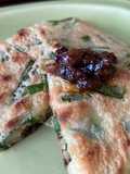 Garlic chive pancakes (chijimi)