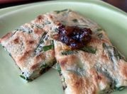 A picture of garlic chive eggs