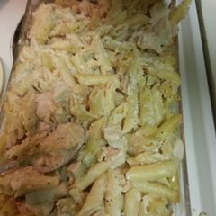 A picture of Alfredo chicken pasta bake.