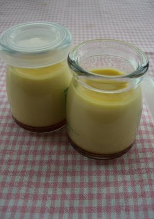 A picture of Creamy Smooth Easy Caramel Pudding Made in a Frying Pan.