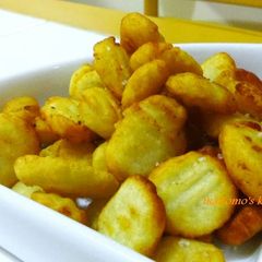 A picture of Fried Gnocchi Made with Mashed Potatoes.