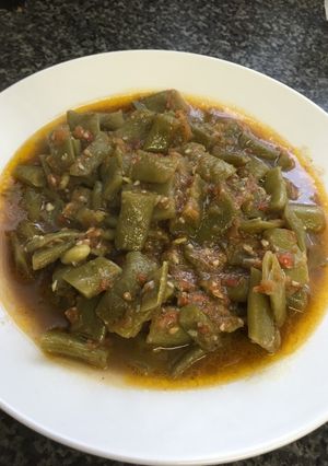 صورة لوصفة لوبيه بزيت