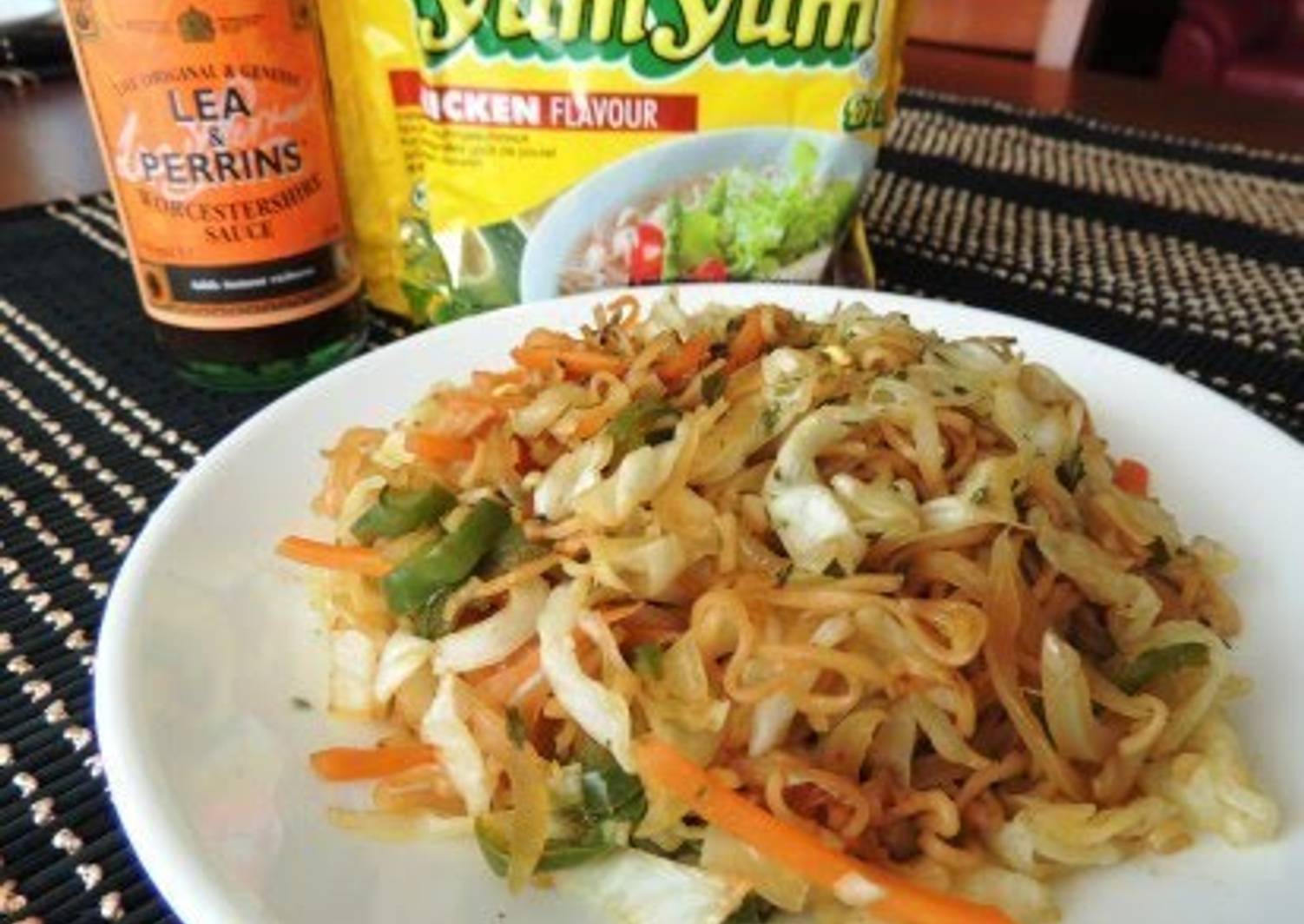 Instant Yakisoba Noodles Recipe by cookpad.japan Cookpad