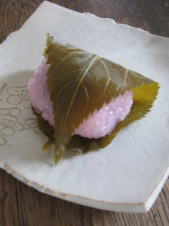 A picture of Classic Sakura Mochi (With Domyoji-ko).