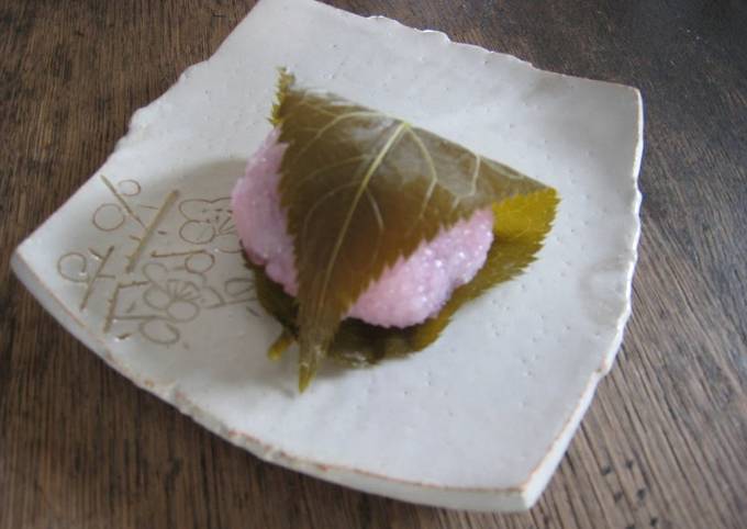 Classic Sakura Mochi (With Domyoji-ko)