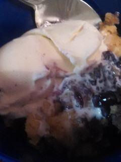 A picture of Blueberry dump cake.
