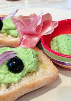 A picture of Broad Bean And Parmesan Dip.