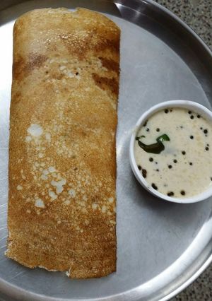A picture of Dosa (indian pancakes).
