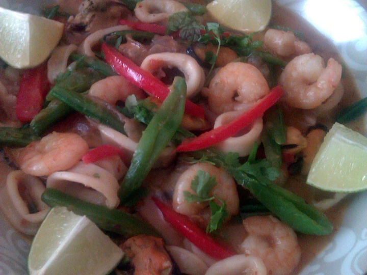 Recipe Vickys Thai-Style Seafood Curry, GF DF EF SF NF the Delicious You can take Joss in your mouth