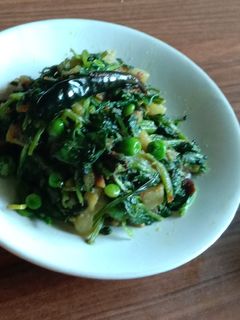 আলু পালক শাক ভাজা(Aloo Palak shaak bhaja recipe in bengali) রেসিপির প্রধান ছবি