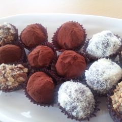 Simple Chocolate Truffles A picture of Simple Chocolate Truffles.