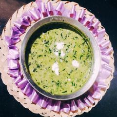 A picture of Methi Matar Malai.