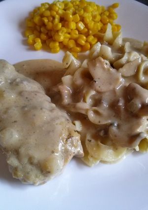 A picture of Creamy Ranch Pork Chops.