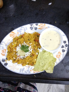 વેજ. પુલાવ (Veg Pulav Recipe In Gujarati) રેસીપી મુખ્ય ફોટો