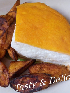 A picture of Fluffy Omelette and Fried plantain.