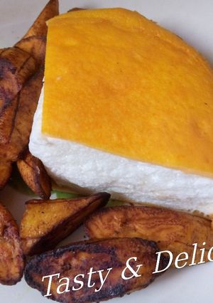 A picture of Fluffy Omelette and Fried plantain.