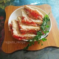 A picture of Tomato sandwich.