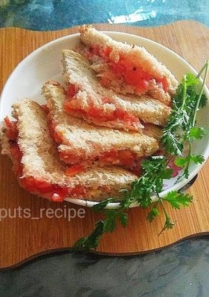 A picture of Tomato sandwich.