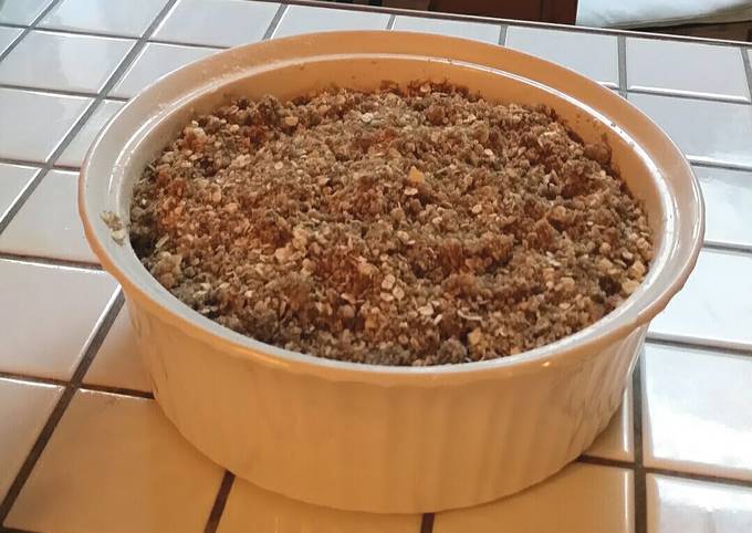 Steps to Make Homemade Easy peasy apple crisp!