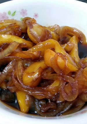 A picture of Jackfruit And Onion In Teriyaki Sauce.