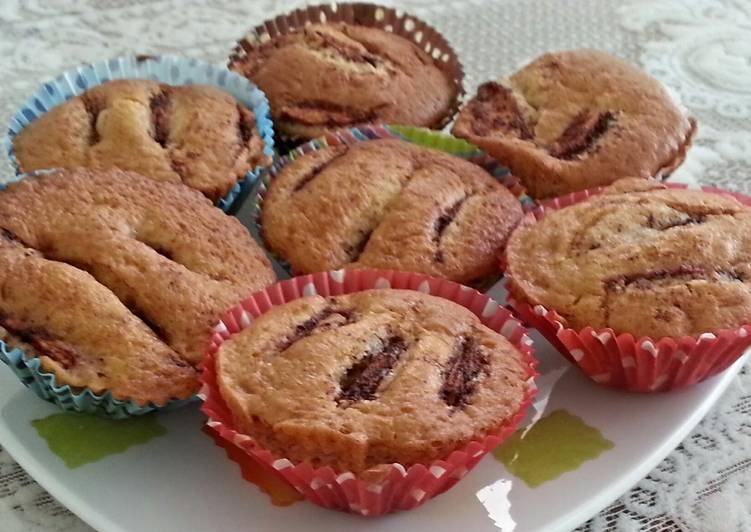 Cakes - Muffins with apple cinnamon and walnuts