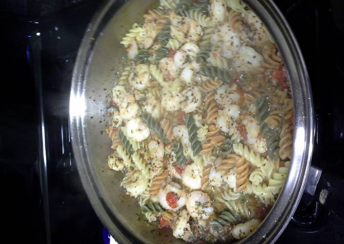 Simple Way to Prepare Homemade Shrimp Pasta Pomodoro - Level III