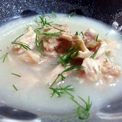 A picture of LG TUNA IN MUSHROOM SOUP.