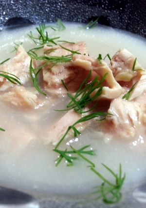 A picture of LG TUNA IN MUSHROOM SOUP.