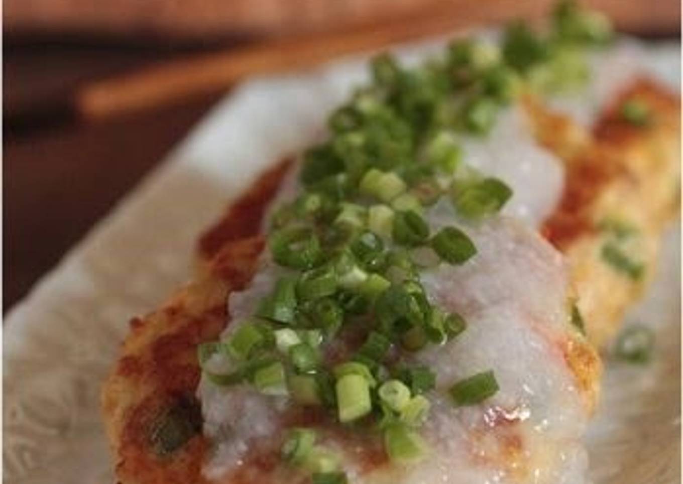 Soy Burger with Daikon Radish Sauce